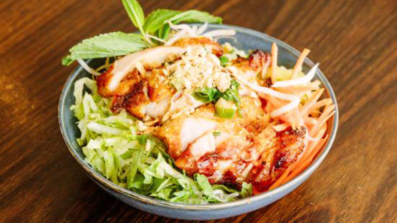 Rice Vermicelli with Grilled Chicken