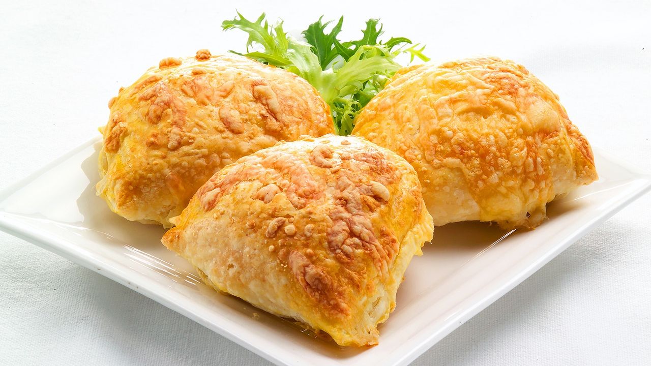 Egg and Bacon Mini Oggie