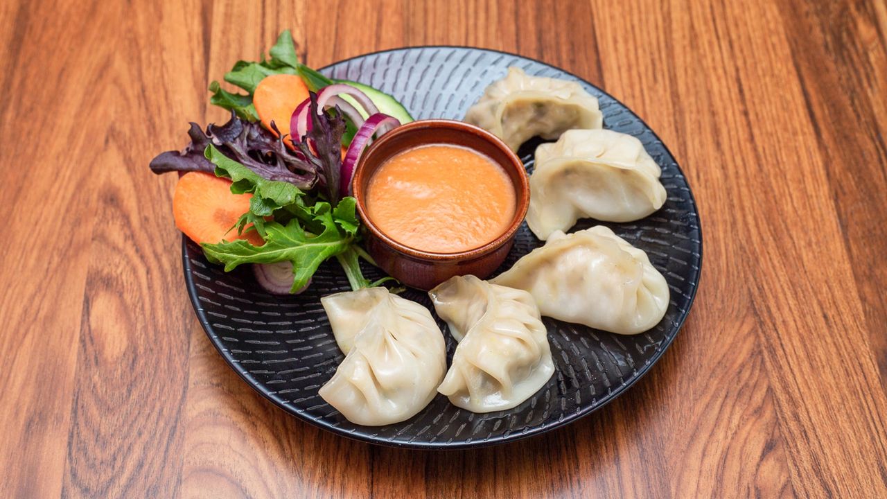 Momo (LF, NF)