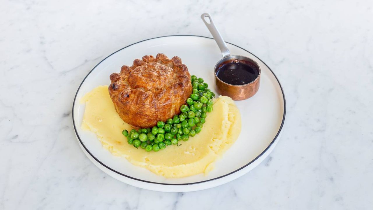 Chicken, Prosciutto and Leek Pie