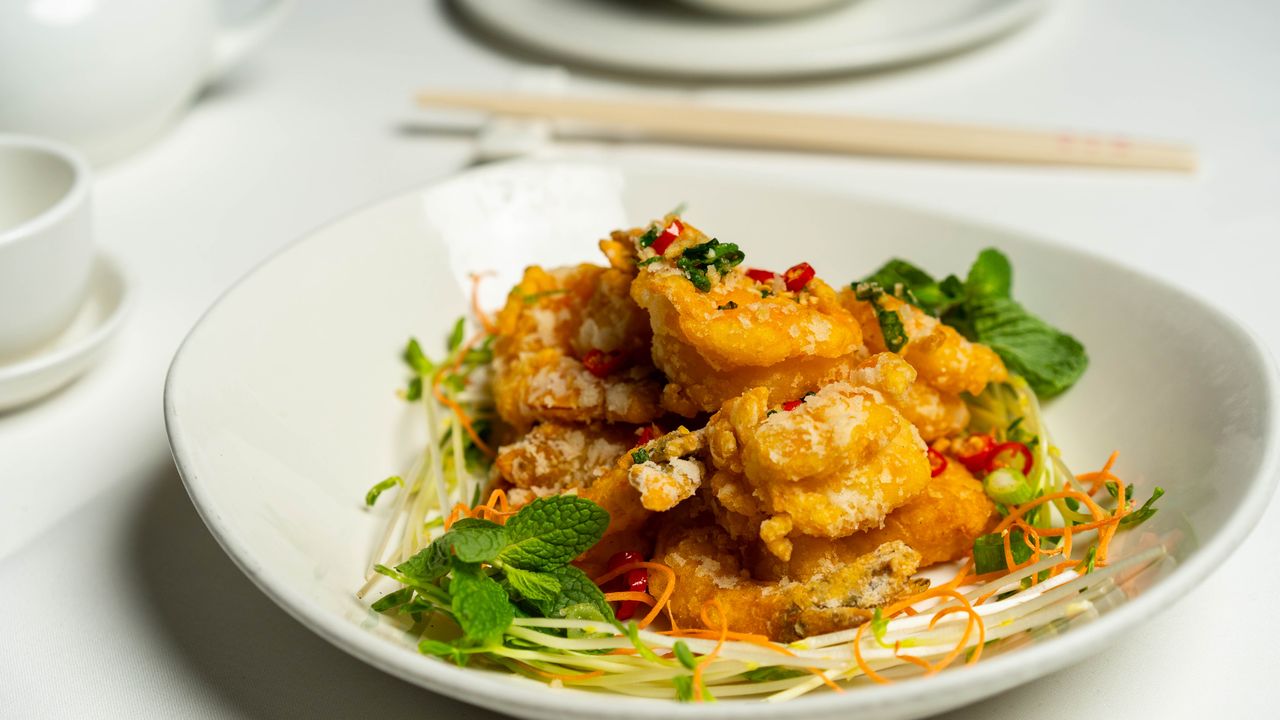 Jumbo Prawn (Different Sauces Available) 虾球