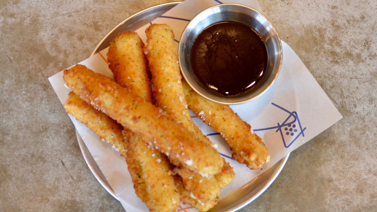 Crumbed Mozzarella Sticks (6) (V)