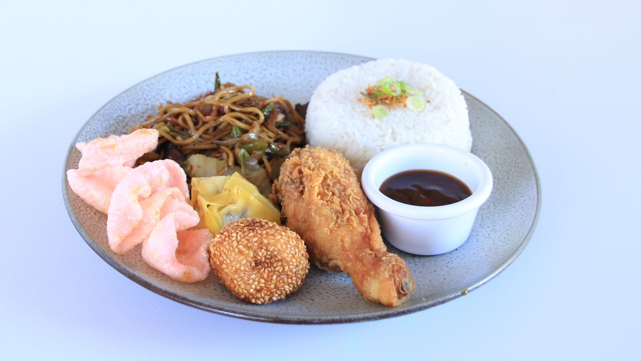 153. Fried Chix Lauriat