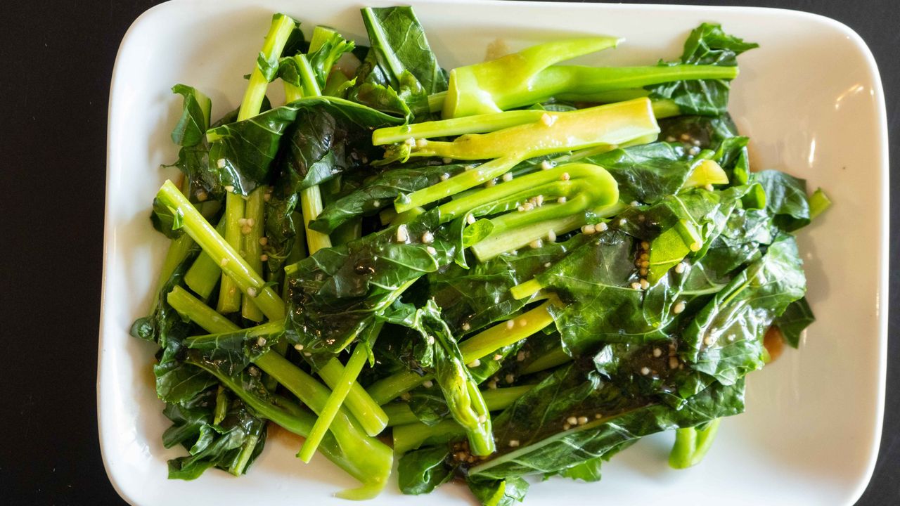 Vegan Chinese Broccoli with Garlic & Soy Sauce