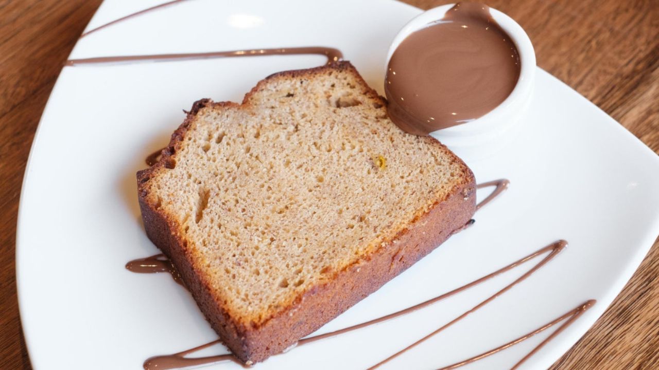 Banana Bread with Chocolate Lick (Flourless)
