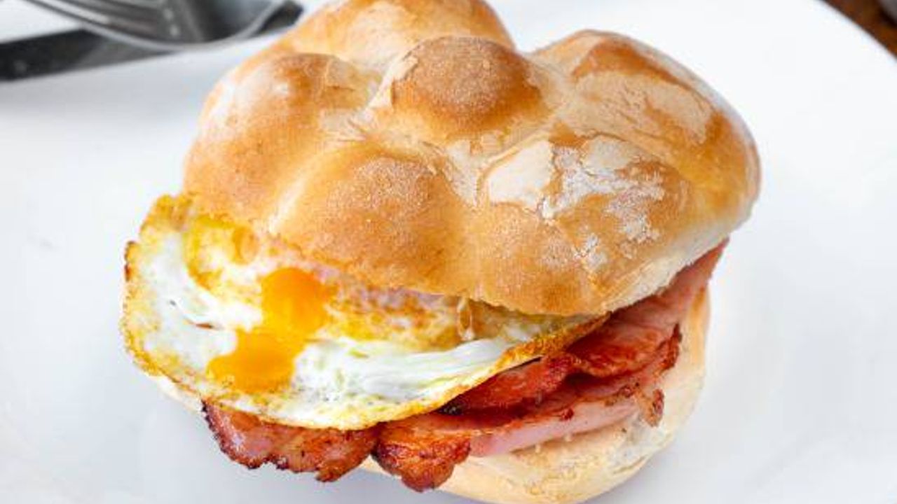 Bacon and Egg Roll