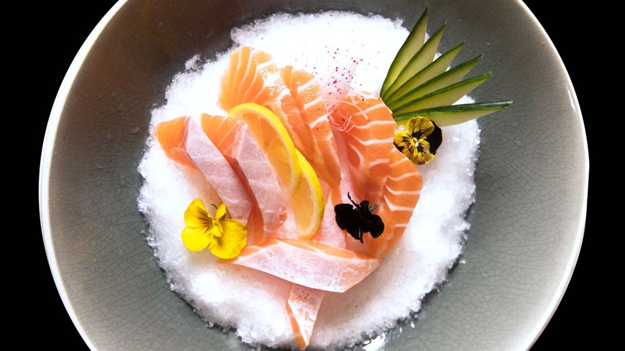 Salmon Sashimi (8pcs)