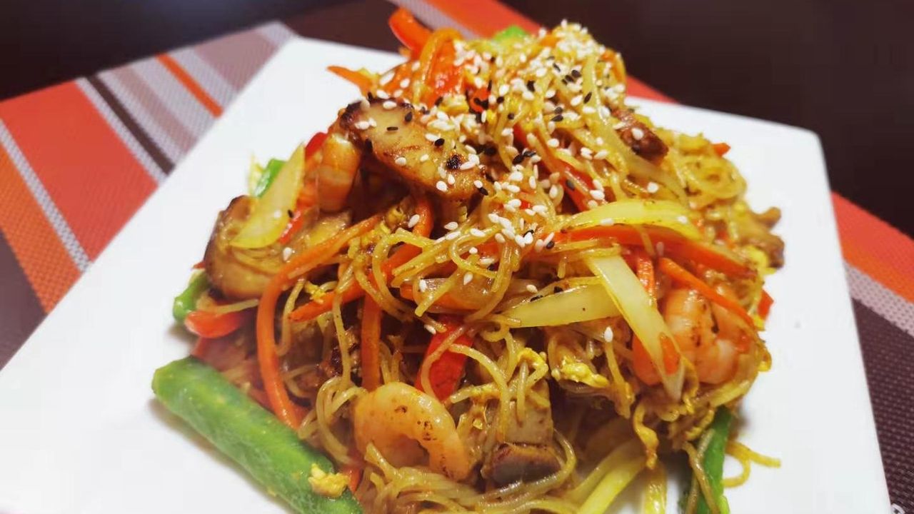 80. Singapore Noodle