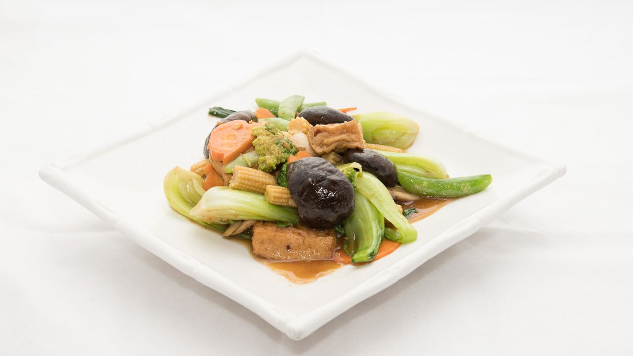 0F4. Stir-Fried Beancurd with Mushroom