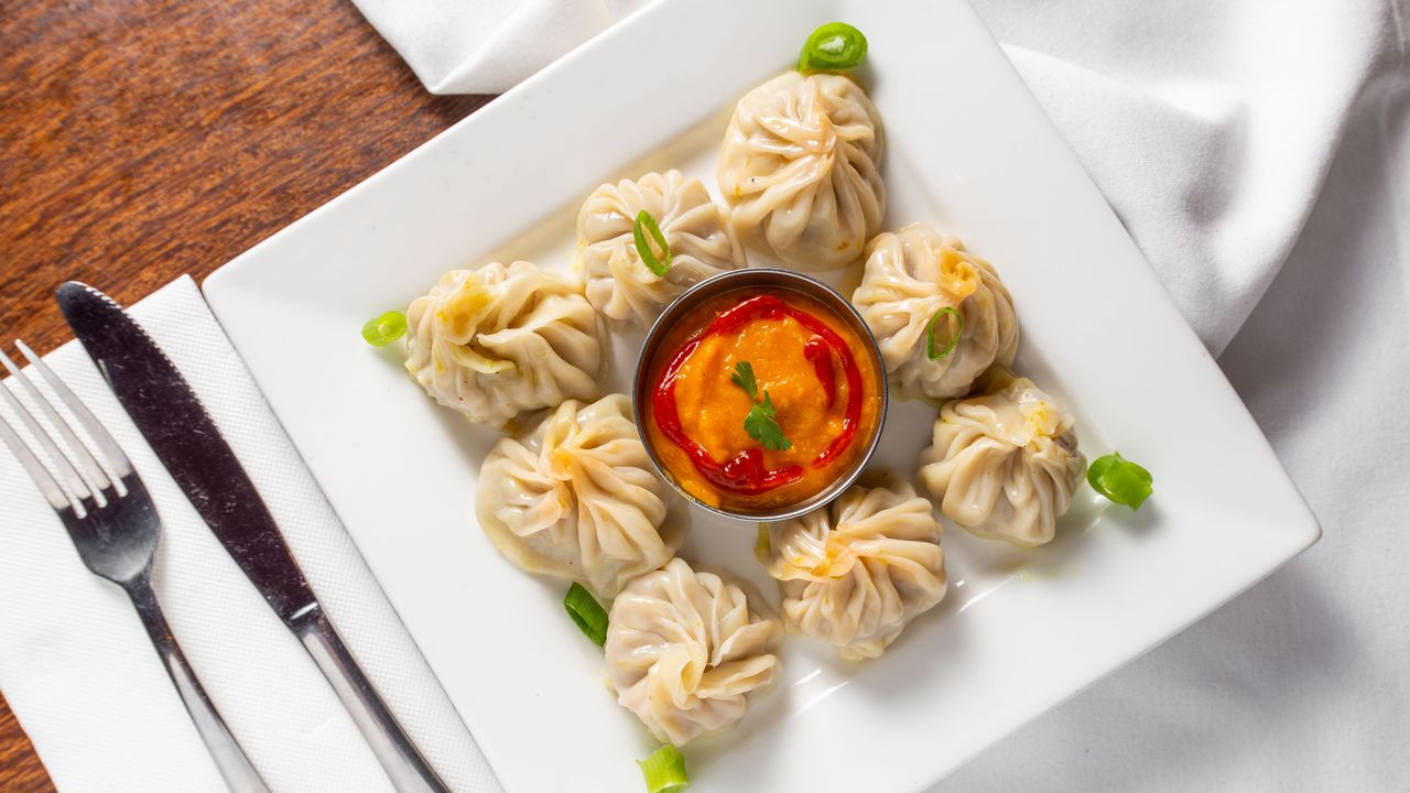 Momo (Meat) (8 Pcs.)