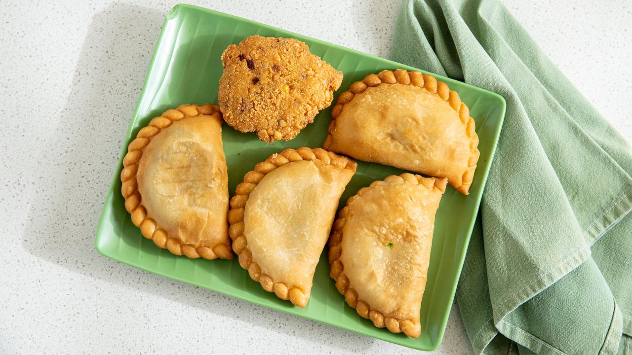 Chicken Curry Puff