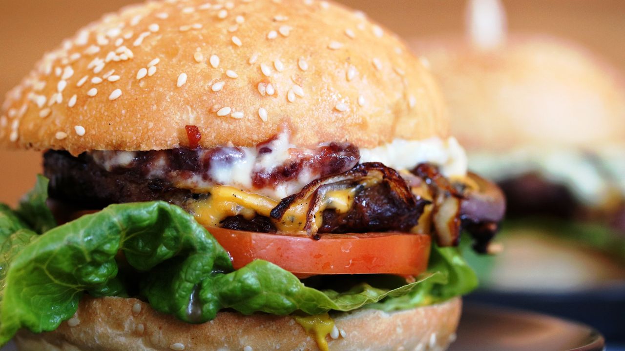 Sweet Kick Beef Burger