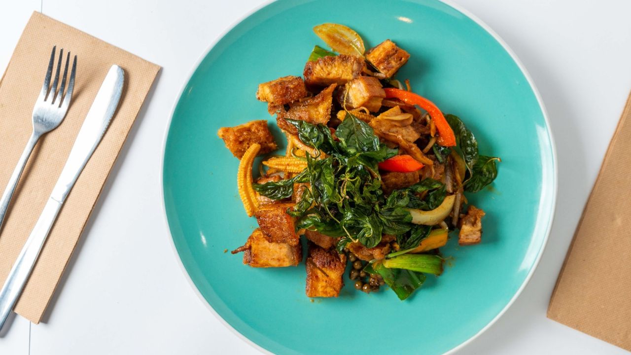  Pud Khing Crispy Pork