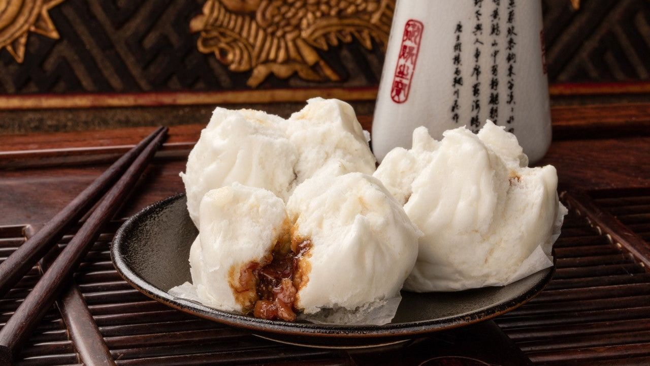 Honey Glazed BBQ Pork Bun (2 Pieces)