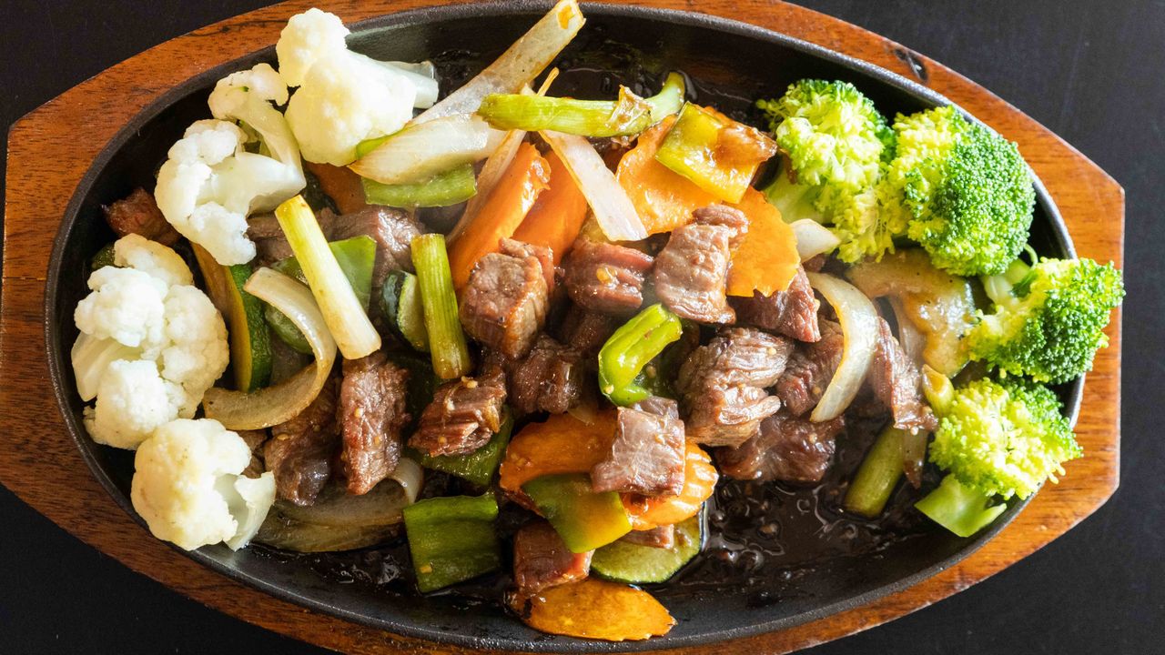 Sizzling Beef Cube with Garlic & Pepper