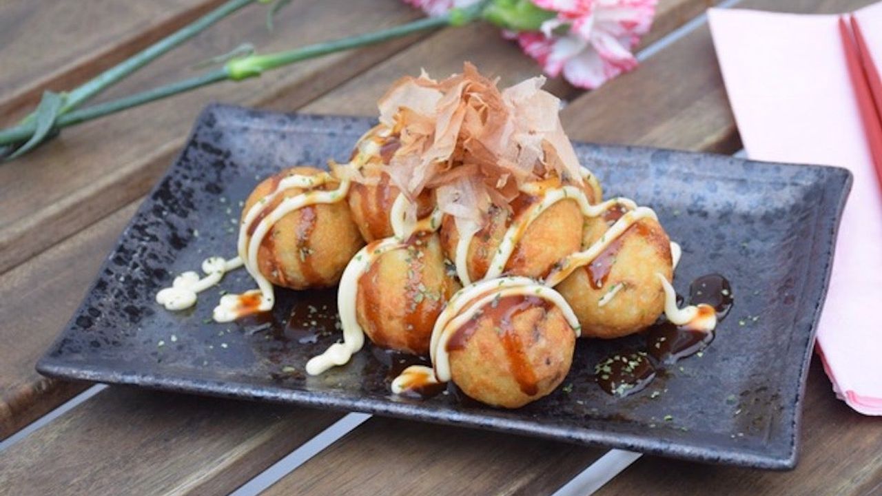 Takoyaki (Octopus Balls)