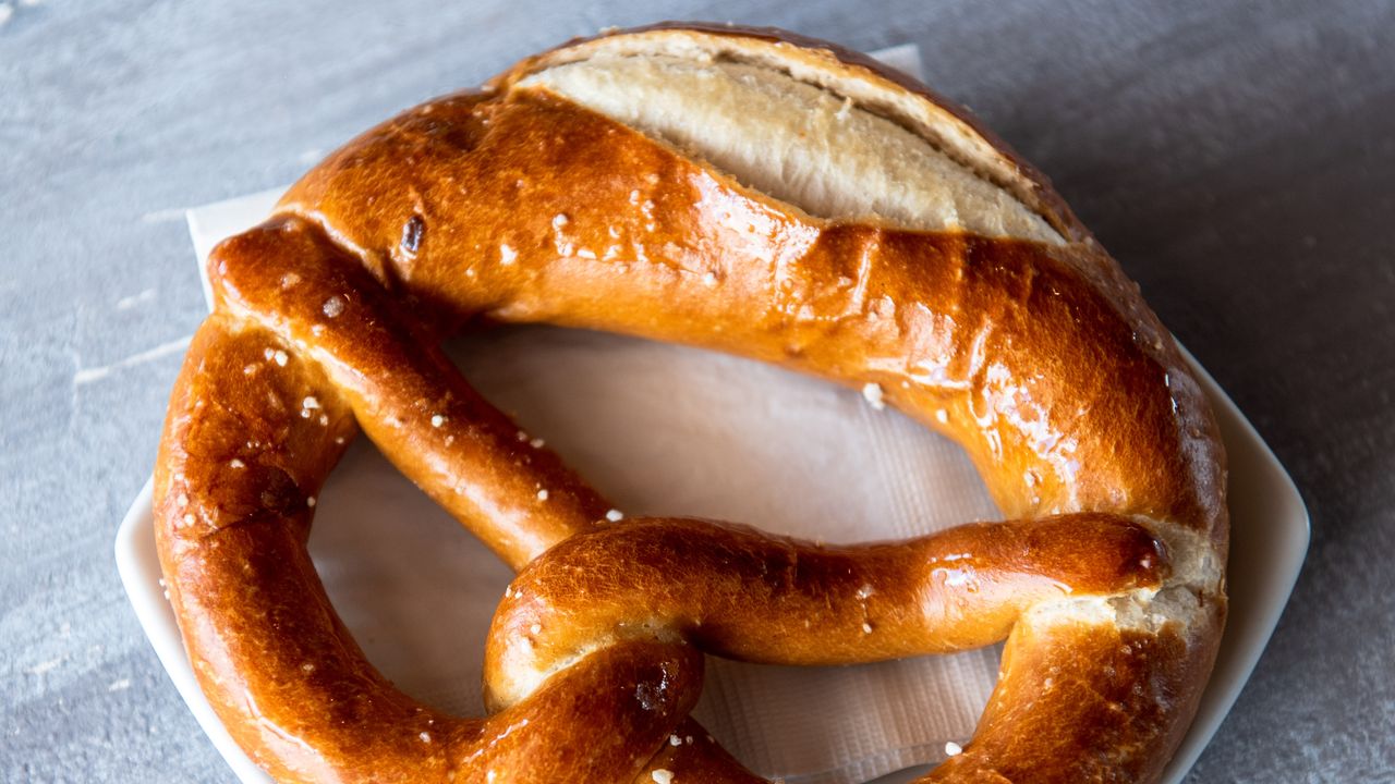 Bavarian Pretzel - Brezn