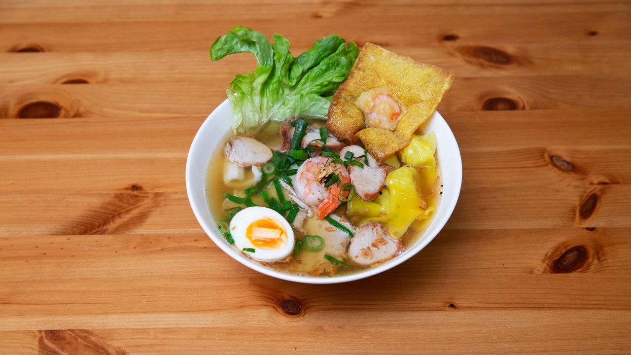 Combination Wonton Noodle Soup