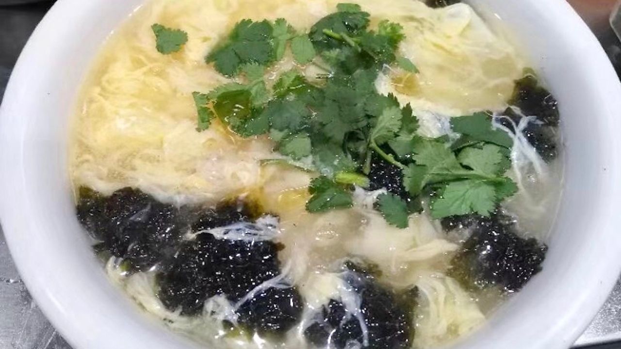 Seaweed and Egg Soup
