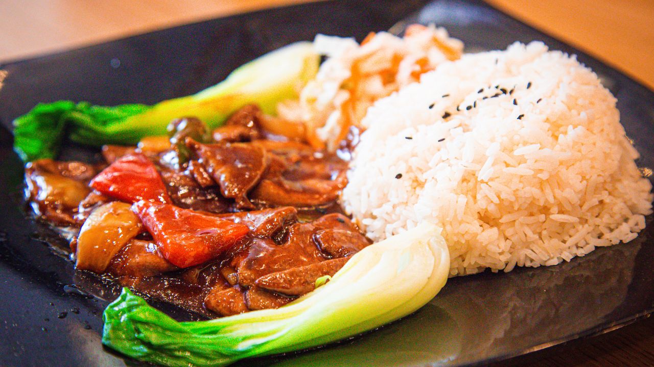 Stir Fried Pork Liver with Noodles or Rice