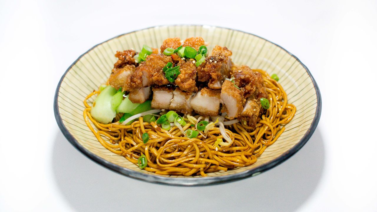 N16, Mister-K Chicken Chop Dry Noodle / 炸鸡排捞面