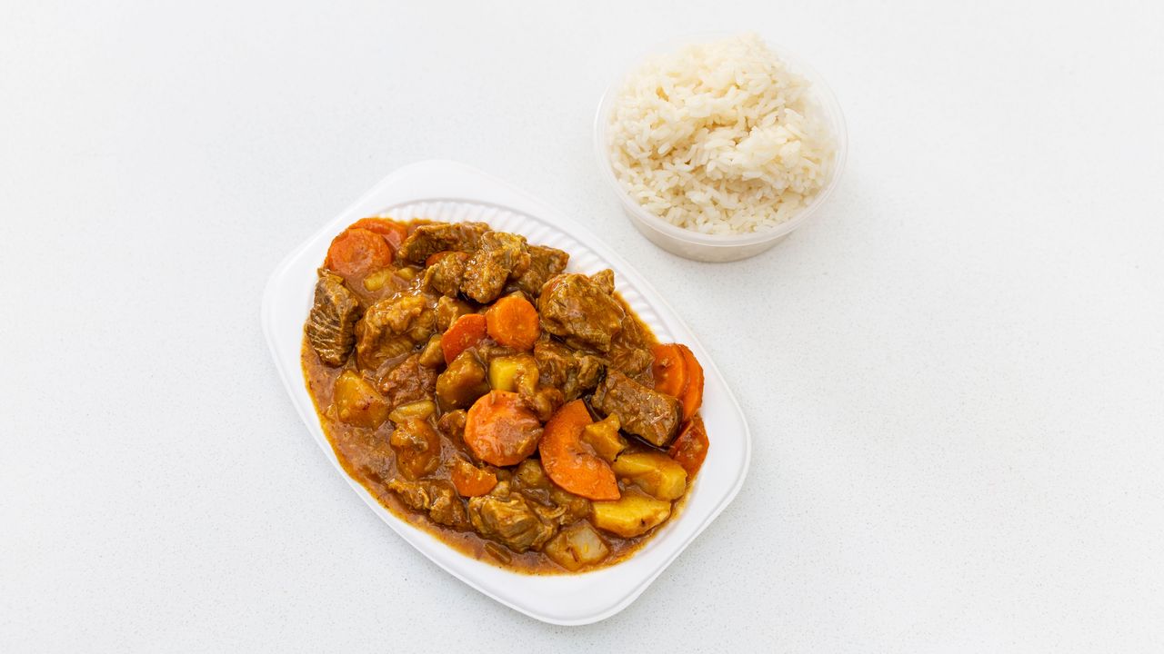 Curry Beef with Steamed Rice