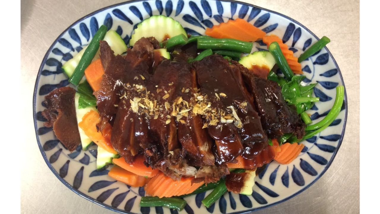 Duck with Steamed Vegetables