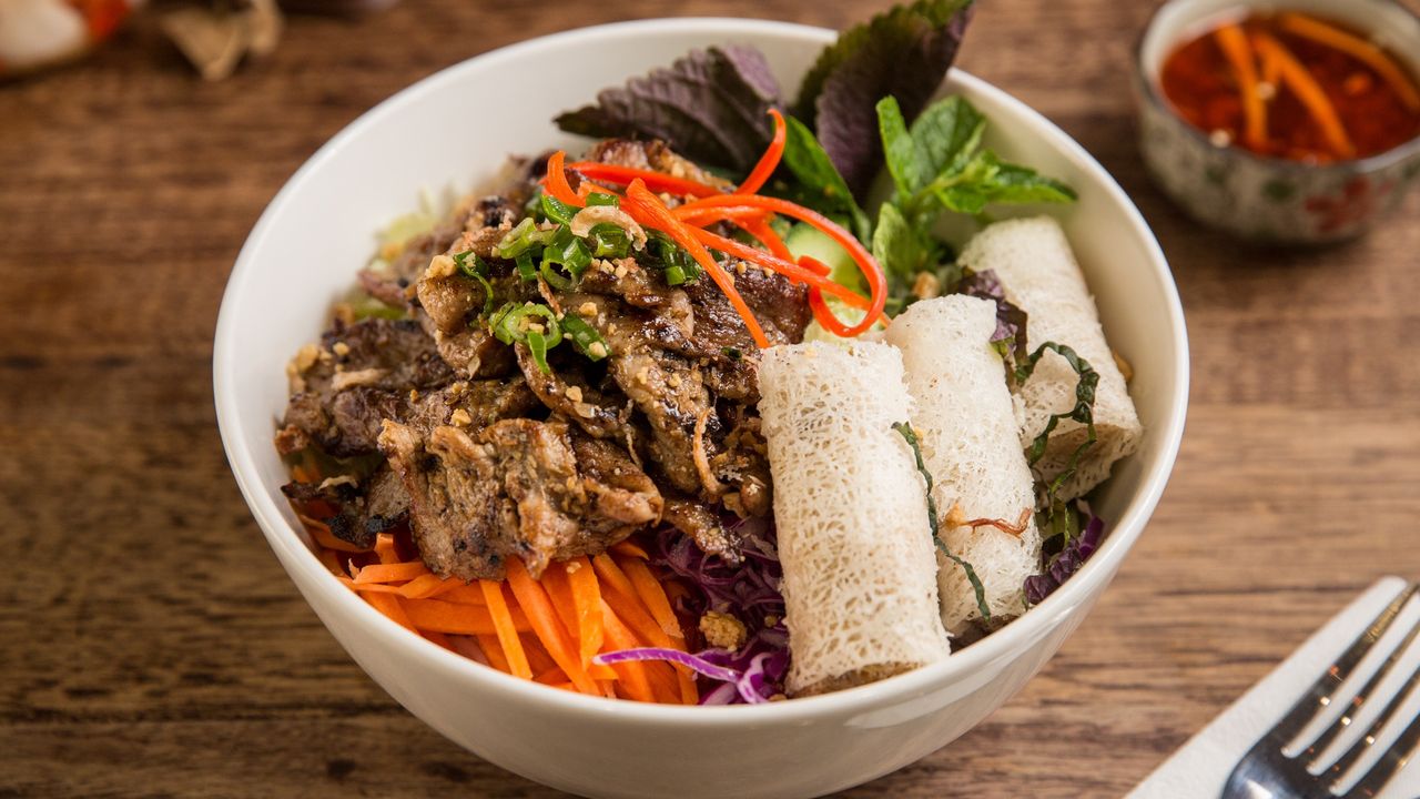 BBQ Pork & Spring Rolls Vermicelli Salad (GF) Bún Thịt Nướng Chả Giò (No Crushed Peanut, Không Lạc)