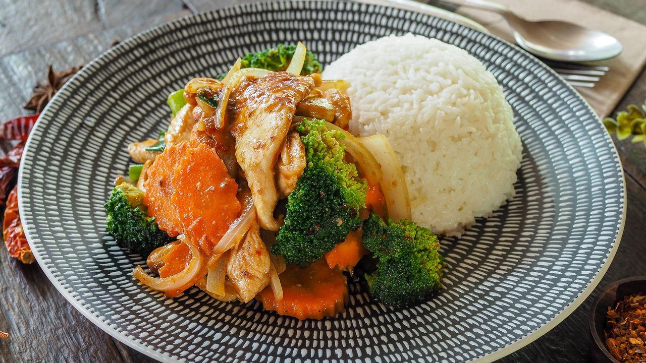 Chicken Cashew Nut Stir Fry w/ Rice