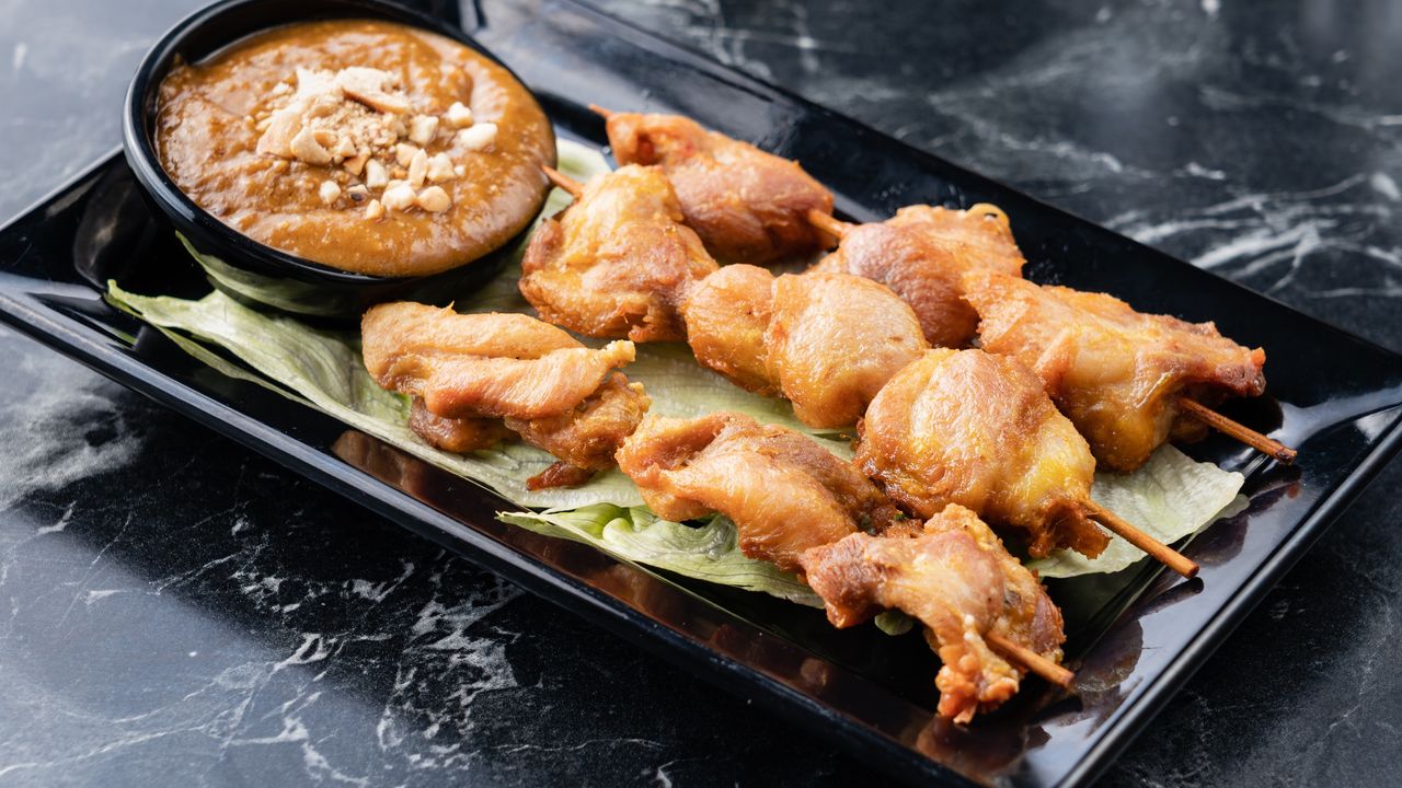 11. Satay Chicken on Skewers (3)