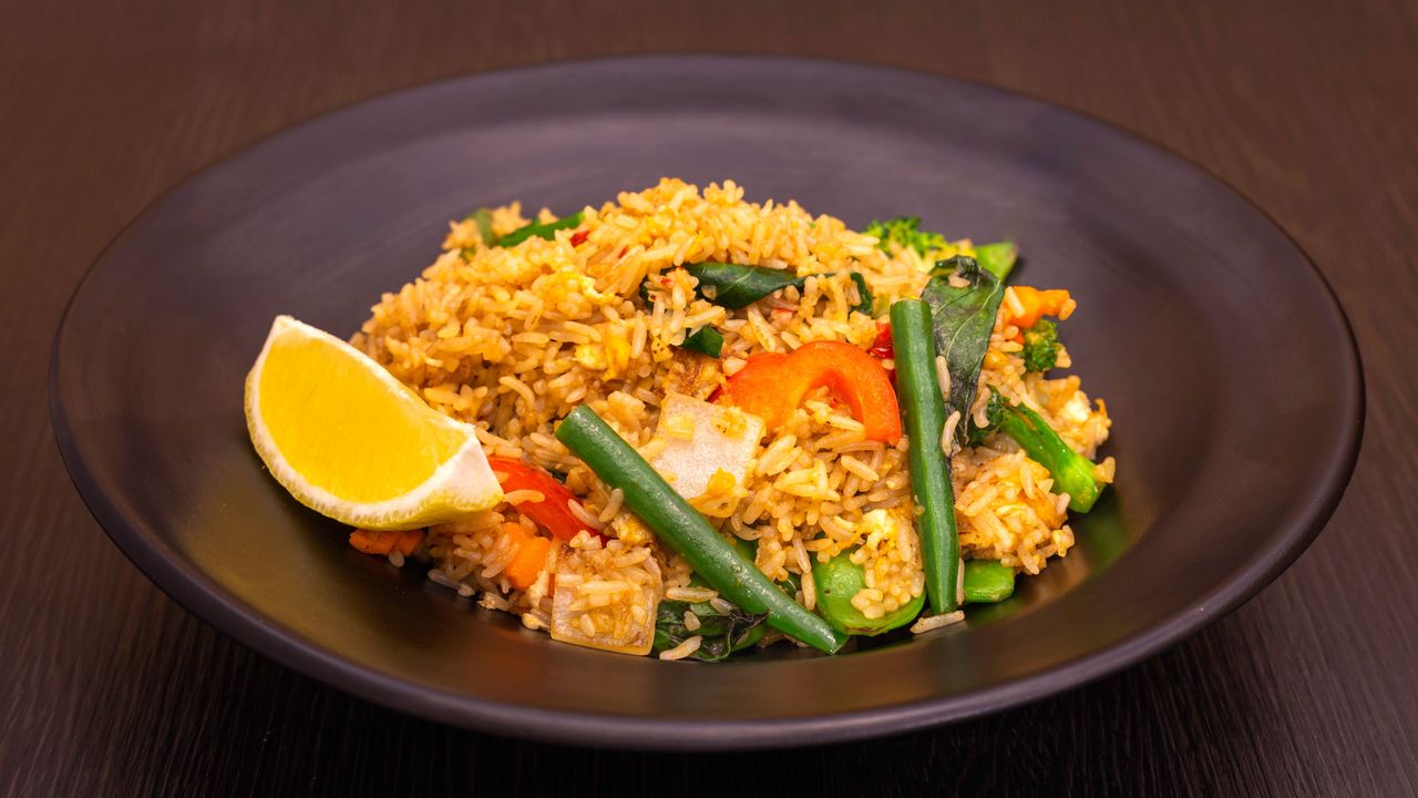 Chilli Basil Fried Rice (Spicy)