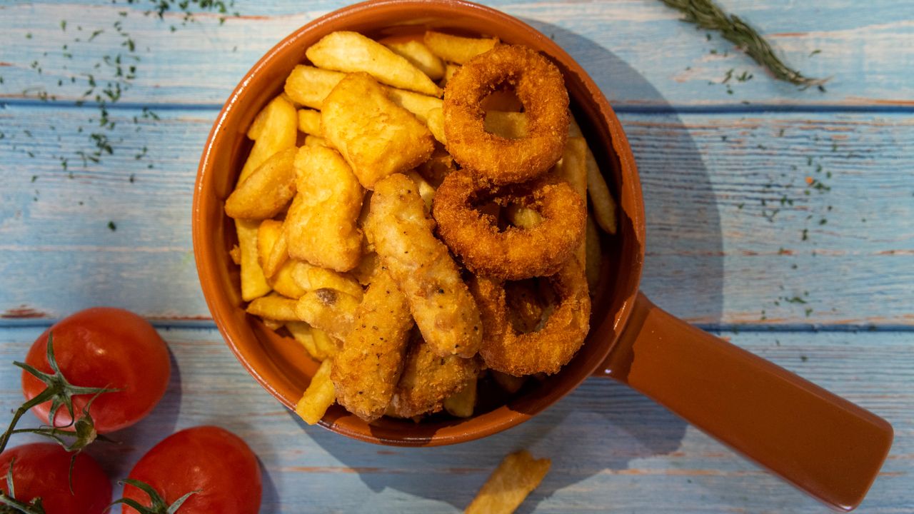 Chicken Nuggets & Chips