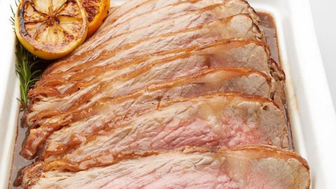 Sliced Roasted Porterhouse of Beef (gf)