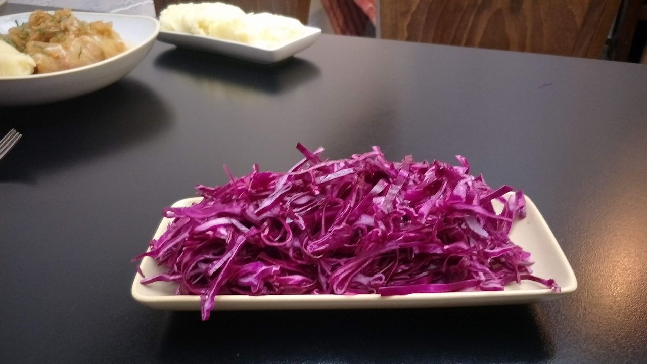Red Cabbage Salad