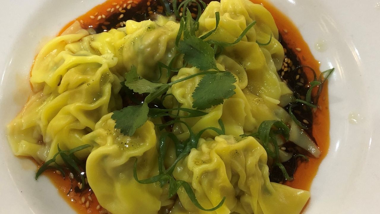 Sichuan Spices Pork Wonton (6 Pieces)