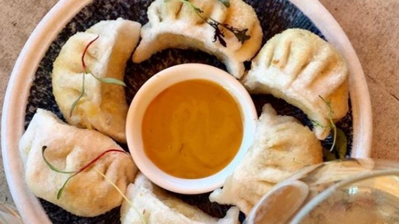 Vegetable Dumplings (6 Pieces)