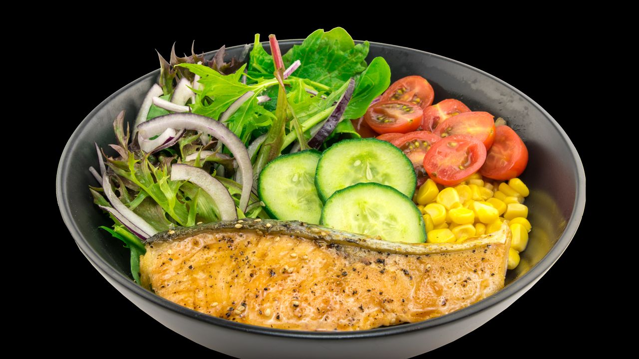 Pepper Salad with Salmon