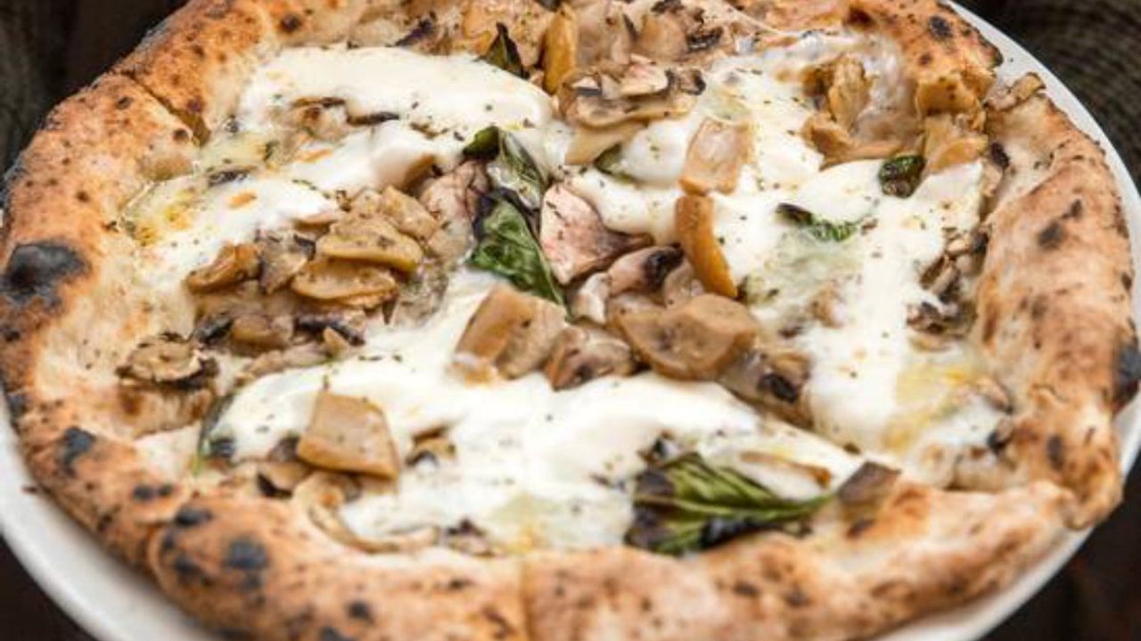 Funghi Pizza