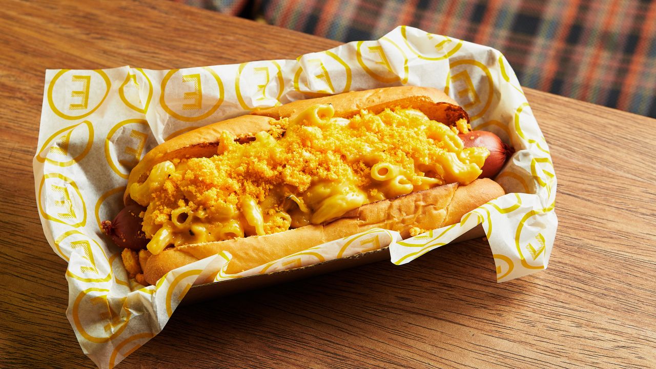 Mac & Cheese Dawg