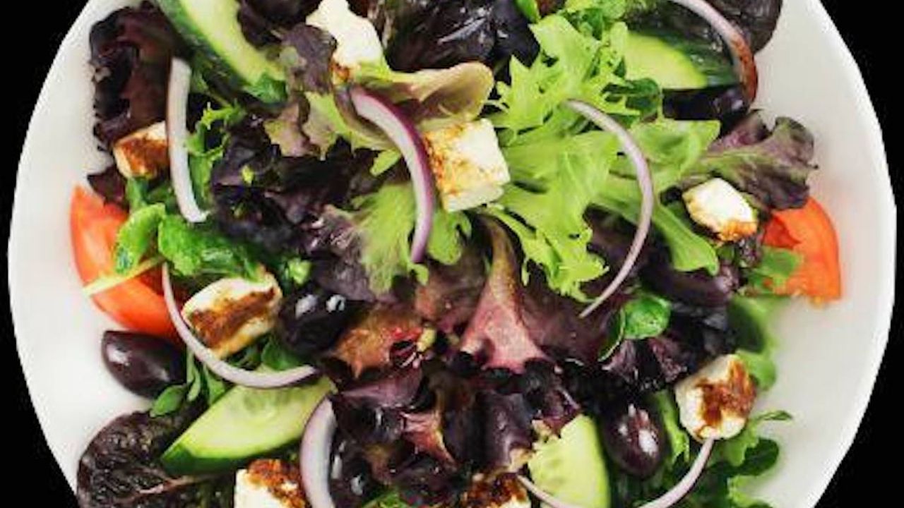 Mediterranean Salad (3011 kJ)