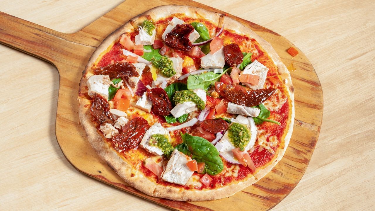 Grilled Chicken Pizza