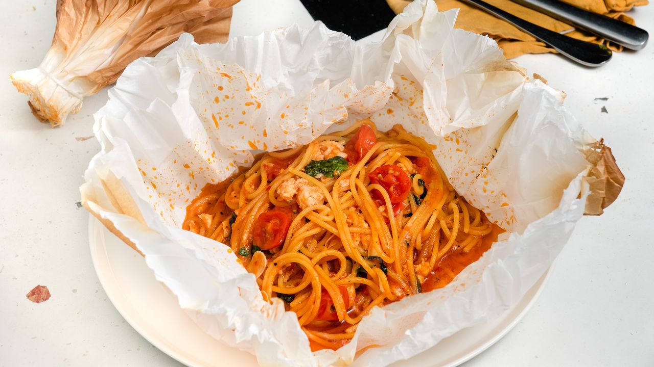 Spaghetti Crab in a Bag