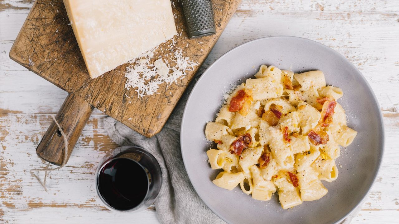 Carbonara Mezze Maniche
