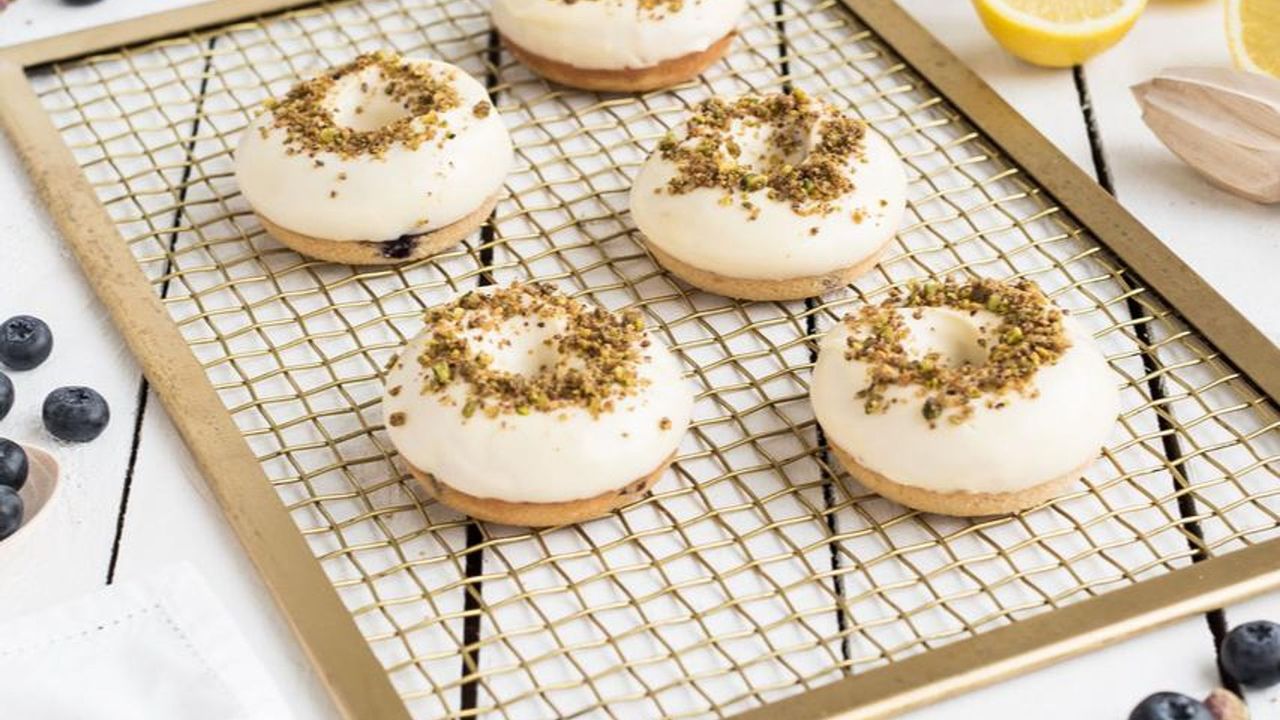 Blueberry Lemon Cheesecake (GF)