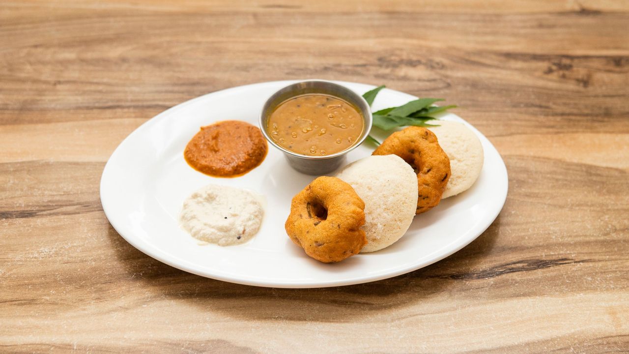 Idli & Wada Combo