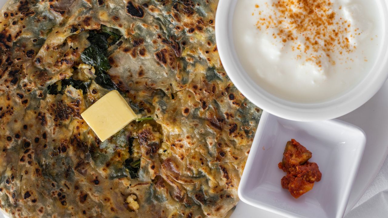 Aloo Paratha Plate