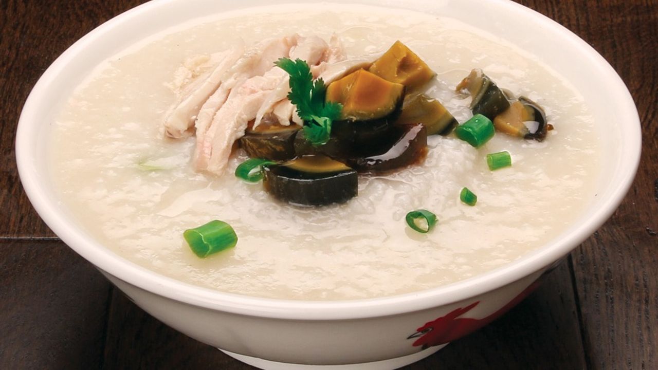 F9. Century Egg & Shredded Chicken Congee