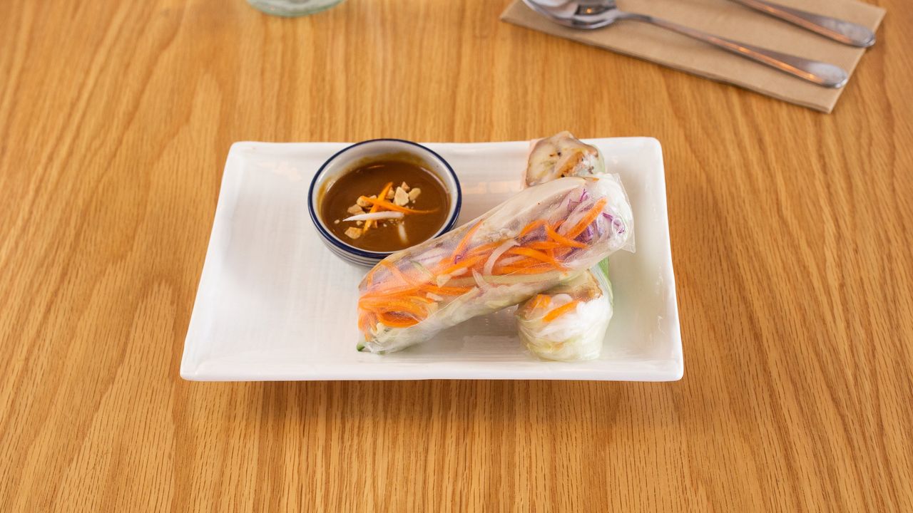 Rice Paper Rolls with Shredded Pork