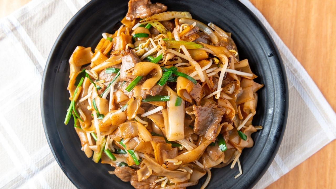 Hor Fun Noodles Stir Fry