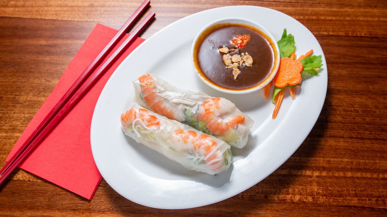 7. Pork & Prawn Rice Paper Rolls (2 Rolls)